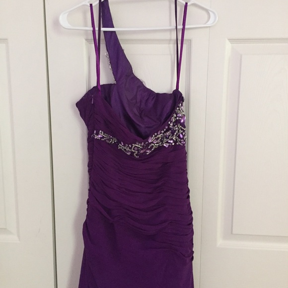 Anny Lee Prom Dress - Picture 4 of 8